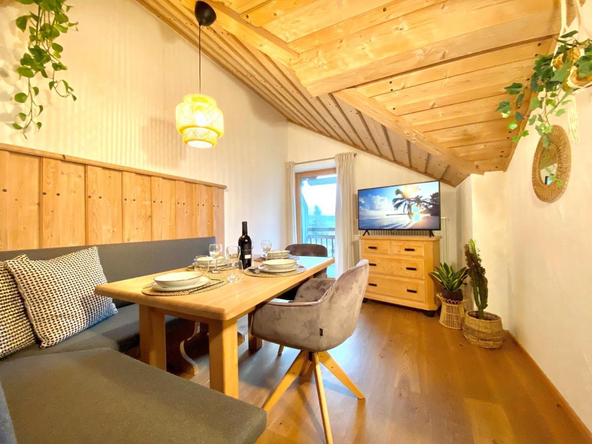 Butler Alp 11 Personen I Blockhuette I Parken I Lagerfeuer I Netflix Villa Hopferau